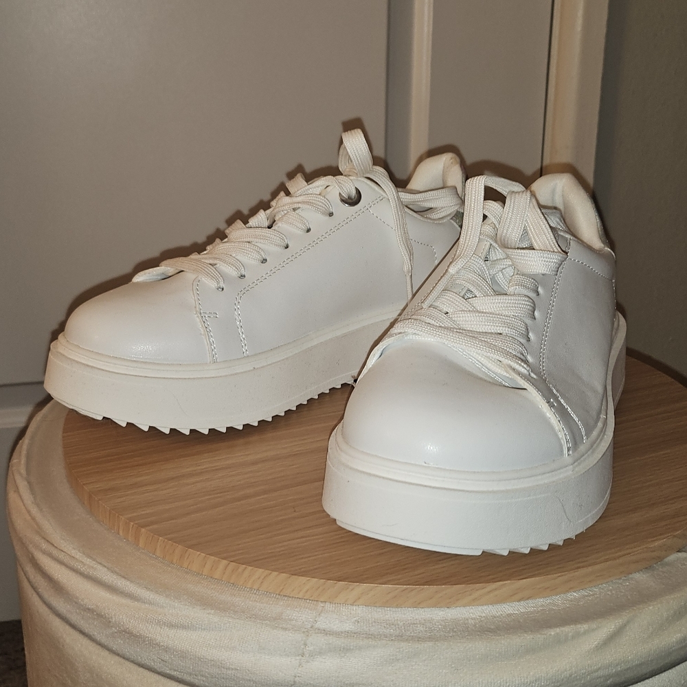 Torrid chunky sneakers